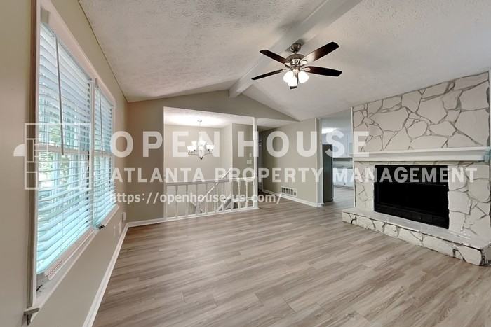 2693 Raven Trl Ne - Photo 5 of 20