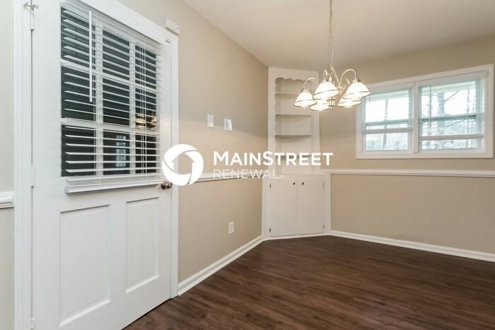 537 Fielding Cir - Photo 7 of 17