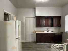 featured image of 1130 W Washington St