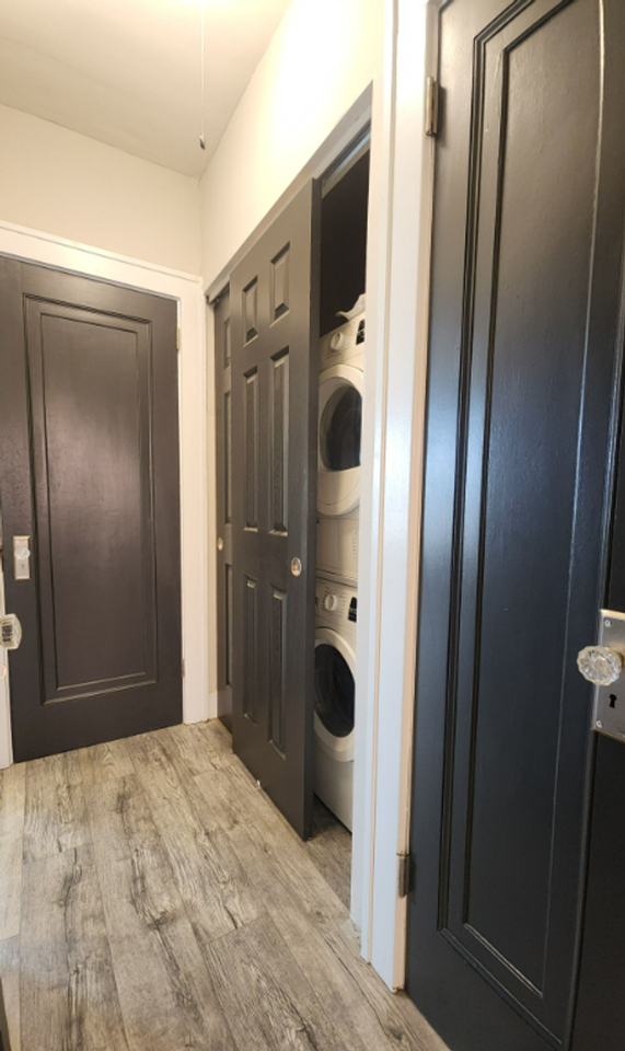 1003 Art Hill Pl. - Photo 4 of 7