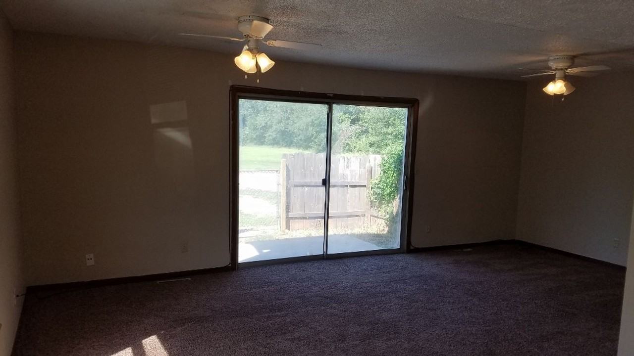 8510 W Maple St #C - Photo 7 of 26