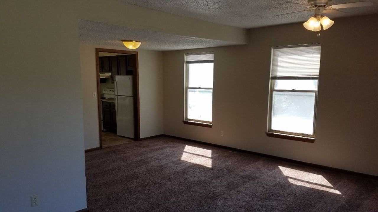 8510 W Maple St #C - Photo 3 of 26