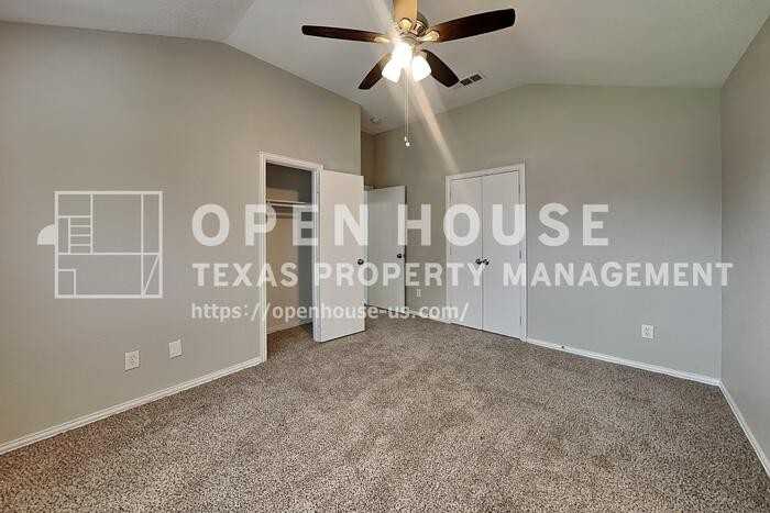 529 Port Arthur Dr - Photo 7 of 20