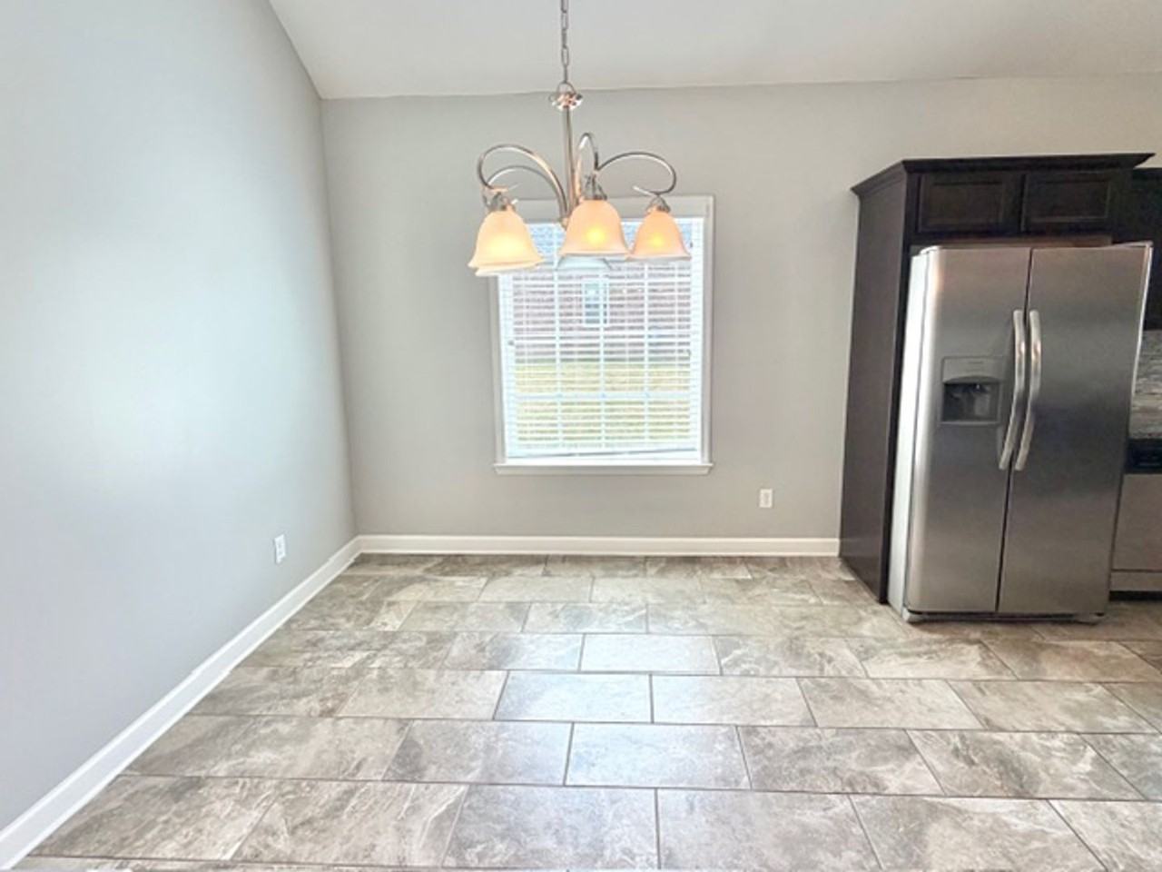 4049 Shinault Cv - Photo 5 of 11