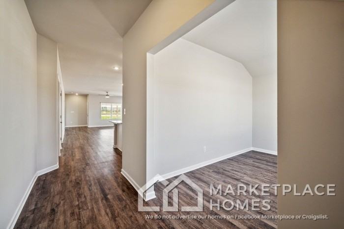 4022 Ryan Dr Sw - Photo 5 of 32