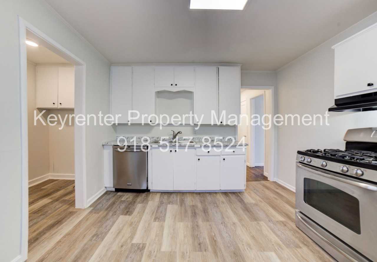 3743 W 42nd Pl - Photo 7 of 23