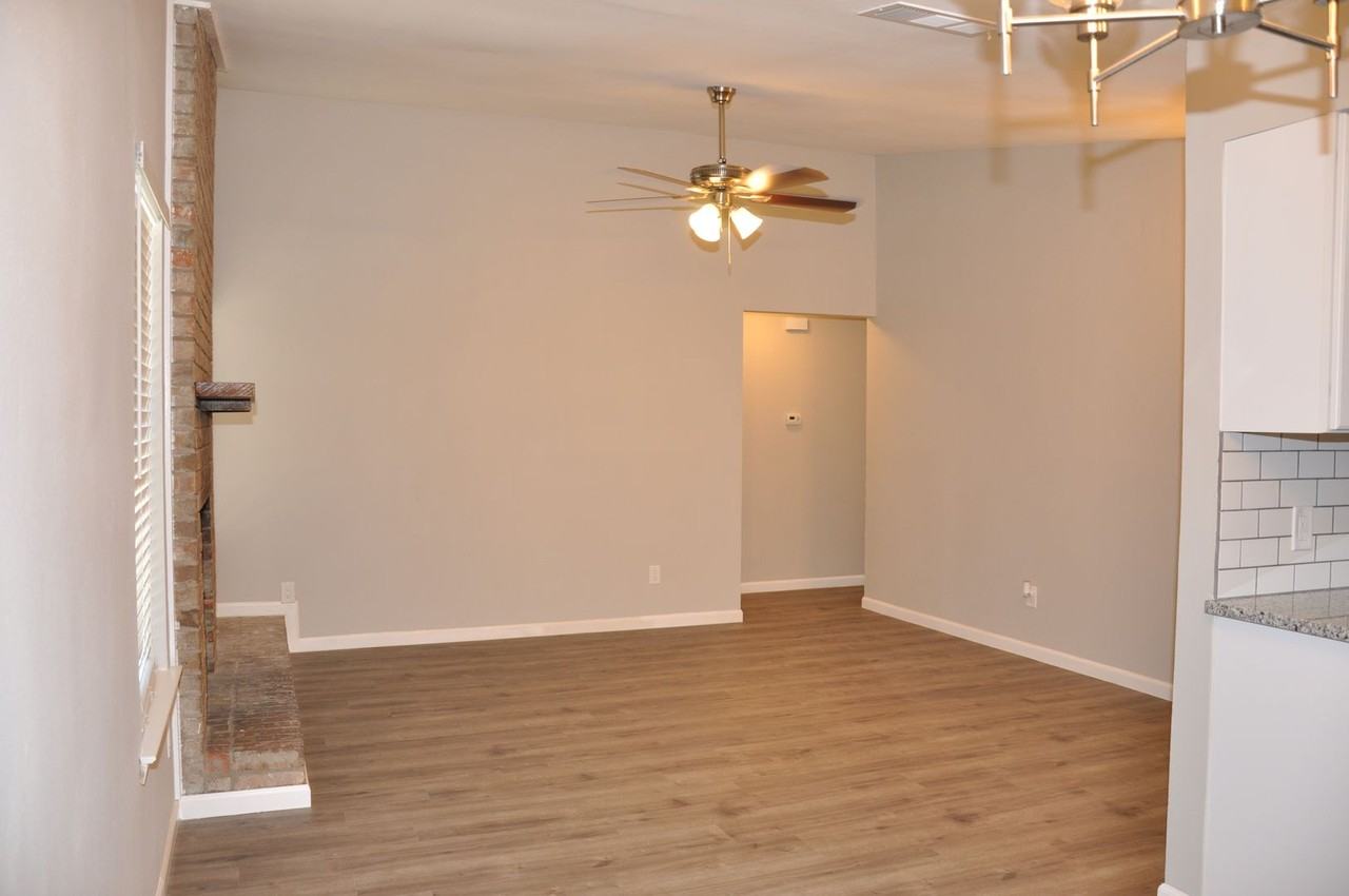 11802 Argonne Forest Trl #A - Photo 7 of 19