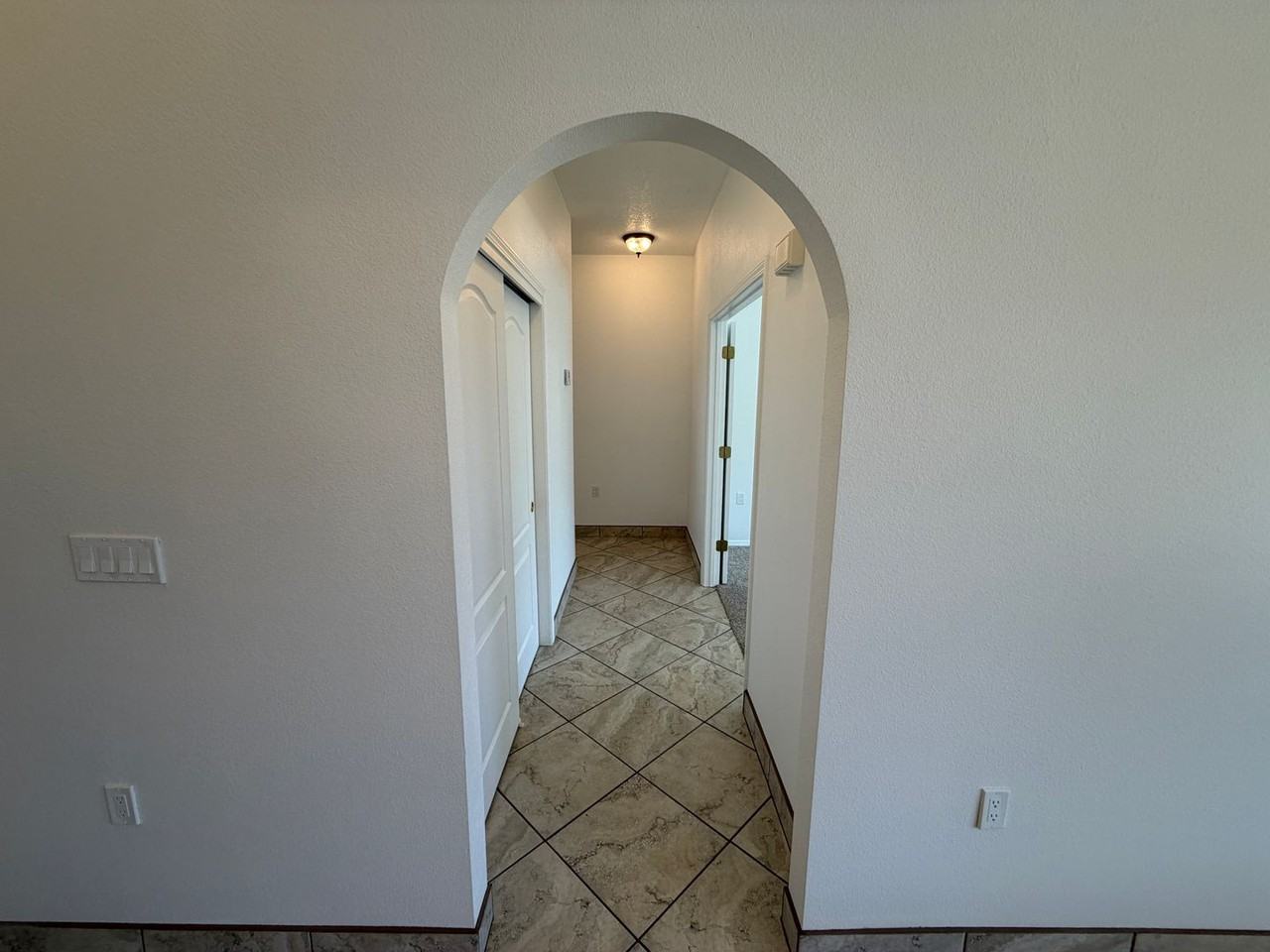 6342 Roadrunner Loop Ne - Photo 5 of 34