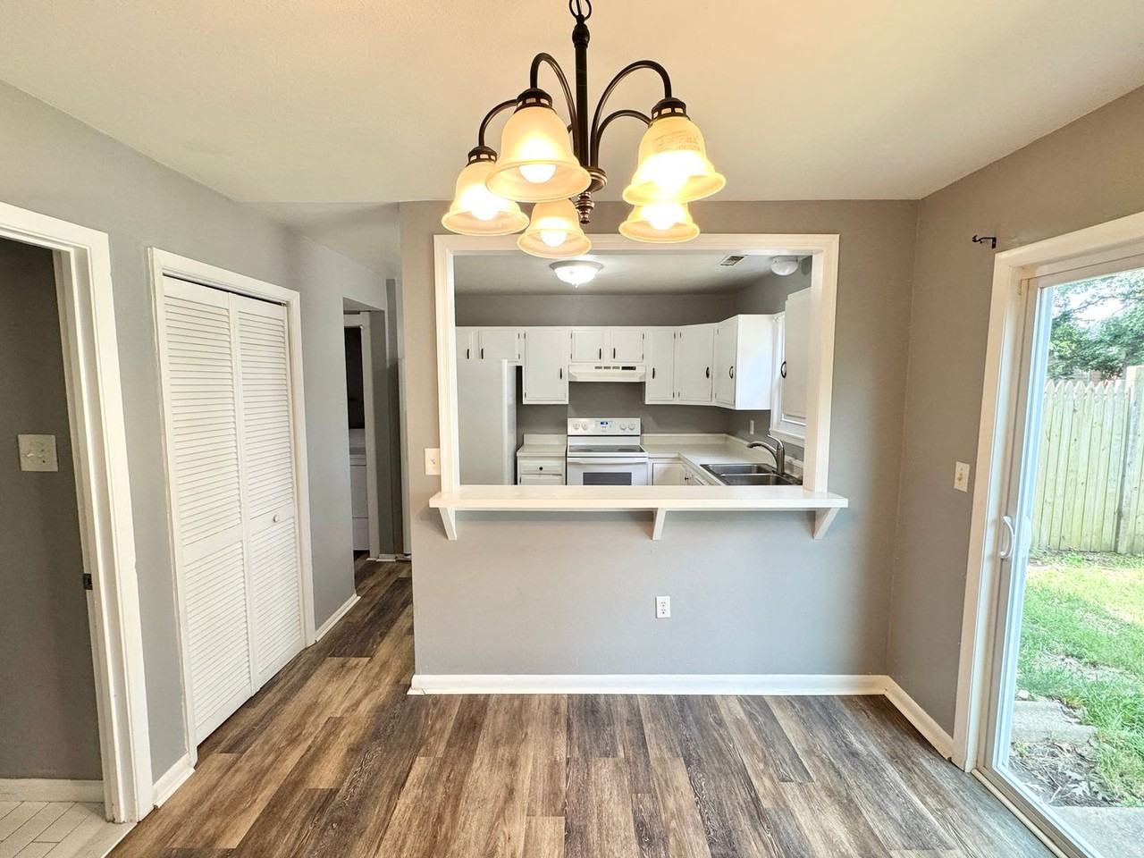 814 Sledgehammer Dr - Photo 2 of 23