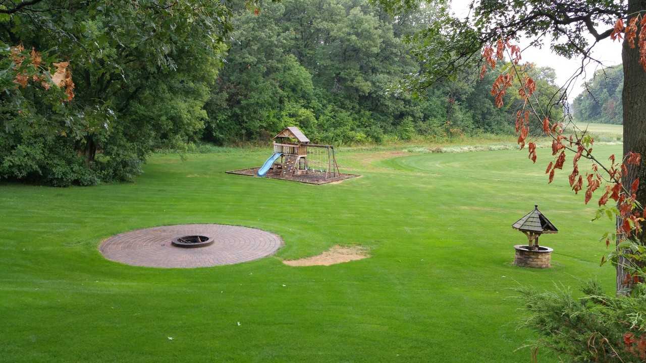 1778 Klondike Dr Ne - Photo 4 of 21