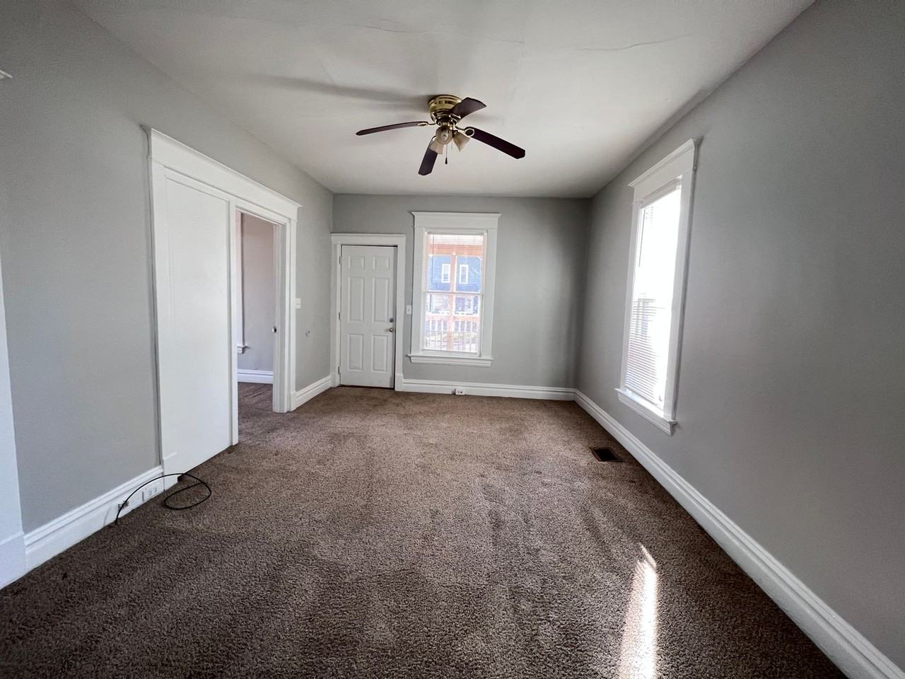 915 Norwich Ave Sw - Photo 2 of 16