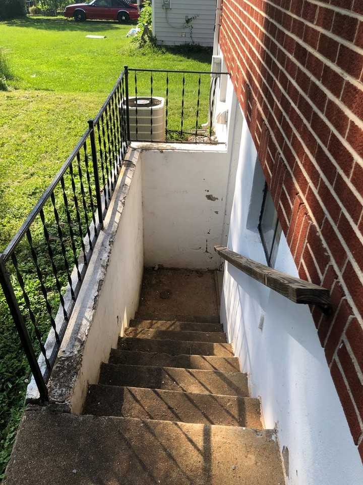 905 Johnson Rd - Photo 2 of 6