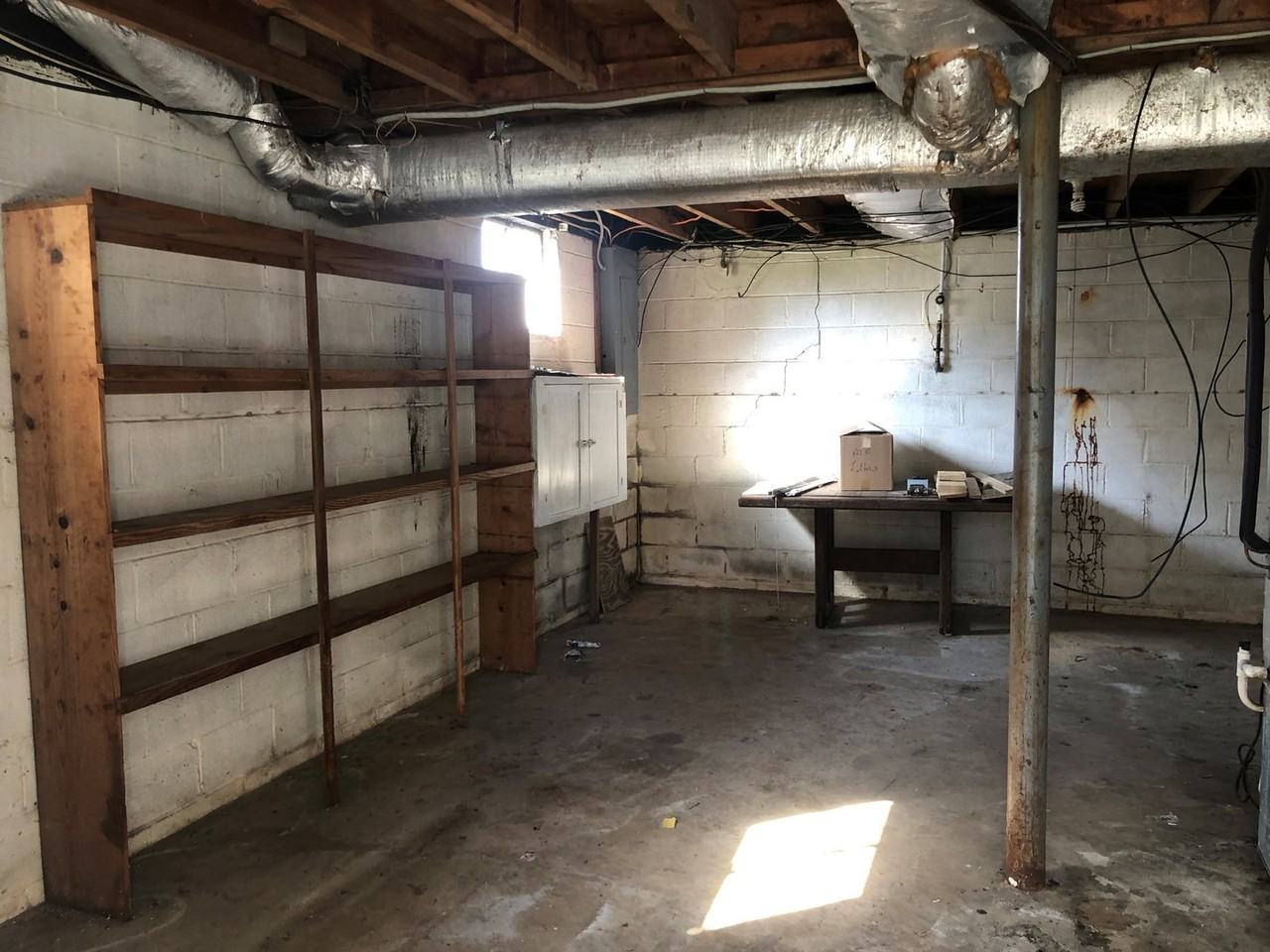 905 Johnson Rd - Photo 3 of 6