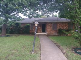 featured image of 4918 Rockport Dr