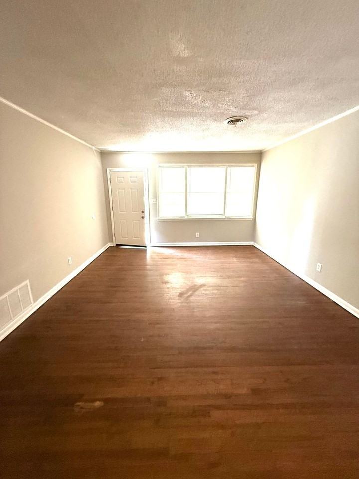 118 Nottingham Ct - Photo 6 of 18