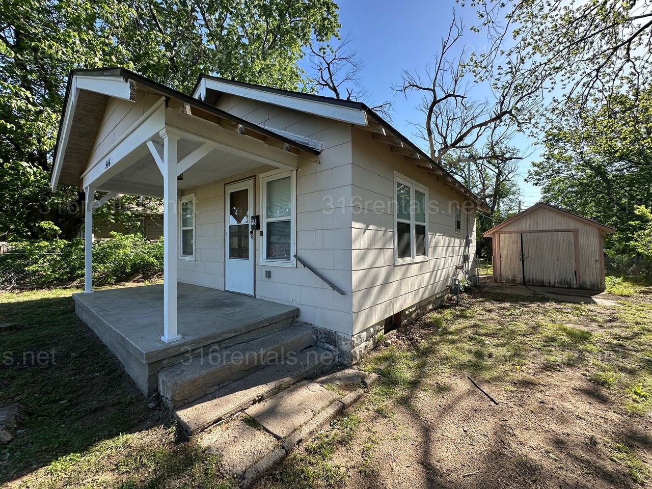 546 N Clayton St - Photo 2 of 10