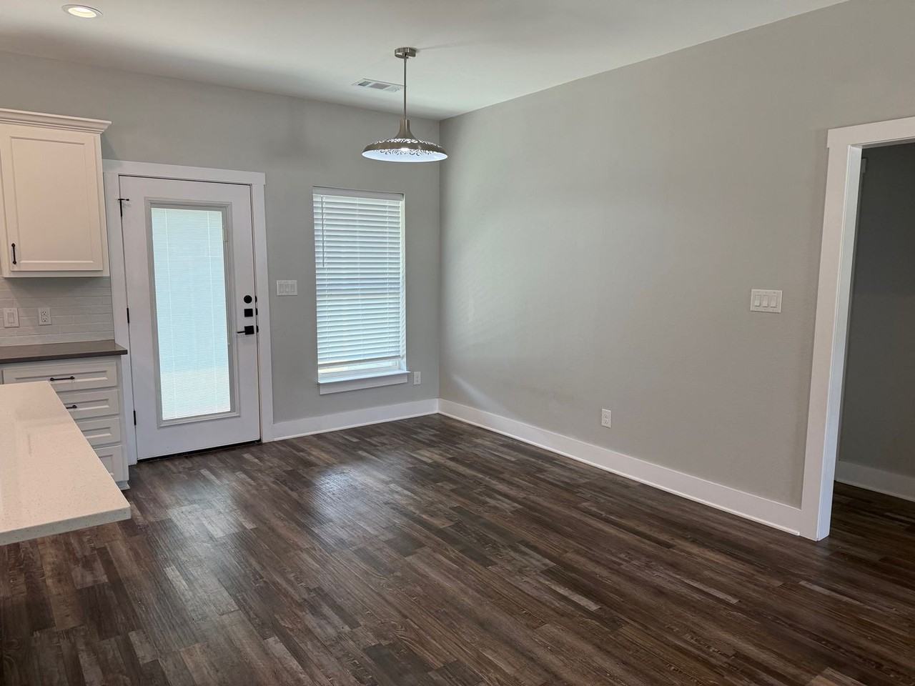 502 Sonoma Ct - Photo 4 of 23