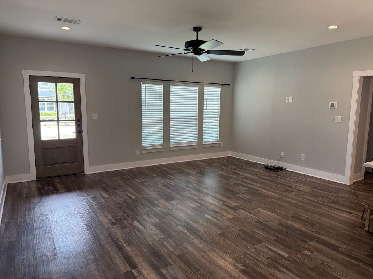 502 Sonoma Ct - Photo 5 of 23