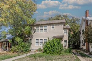 featured image of 327 Eleanor Ave