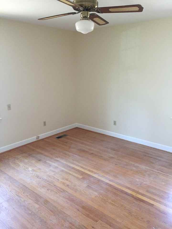 1301 Brookwood Dr - Photo 7 of 12