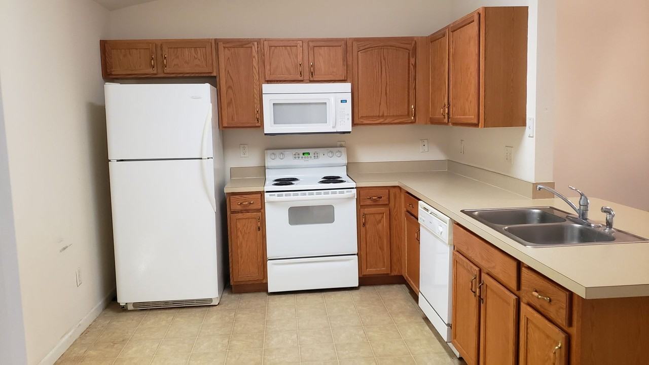 10A Buttonworth Dr - Photo 4 of 9