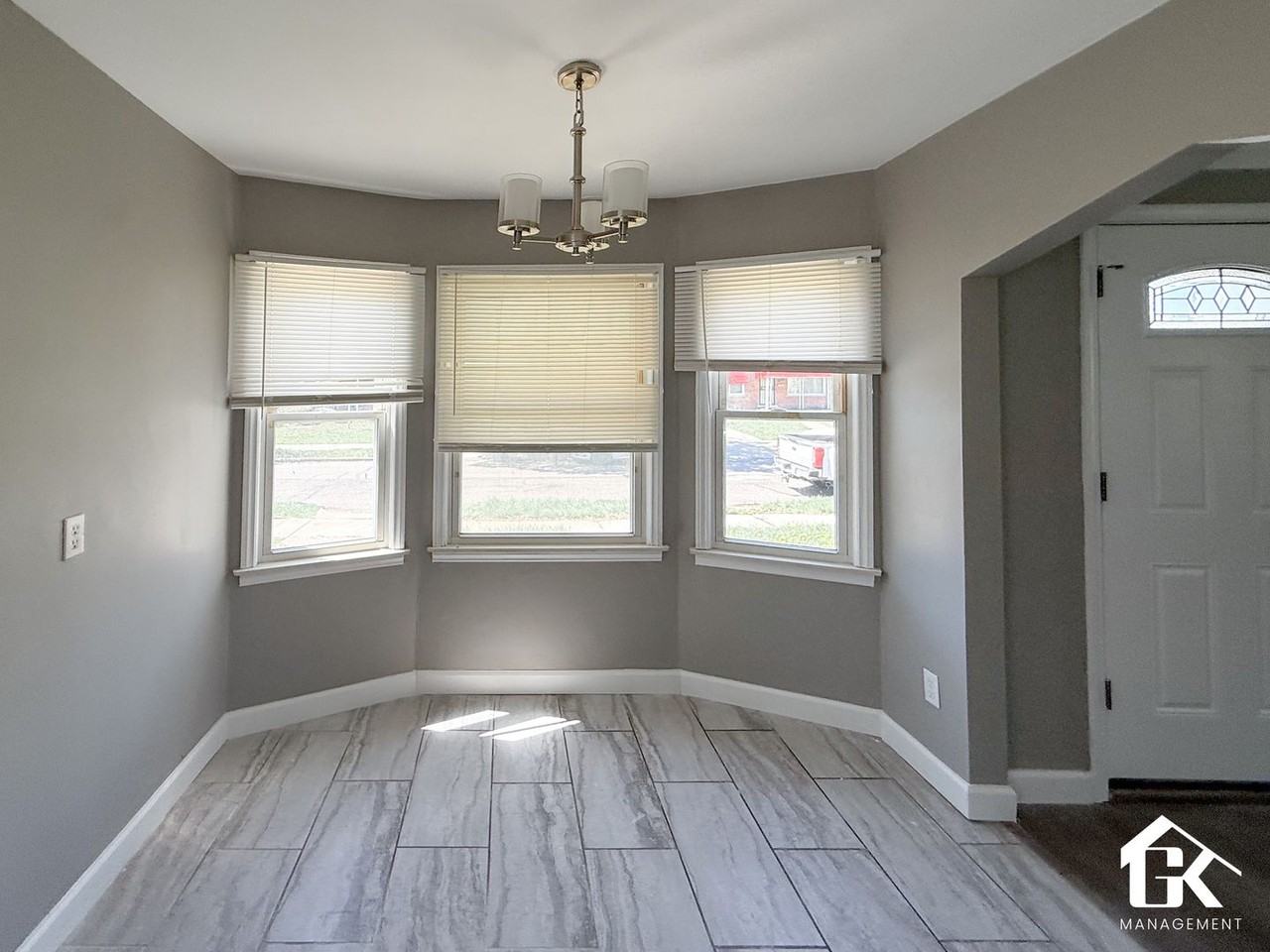 7708 Penrod St - Photo 7 of 25