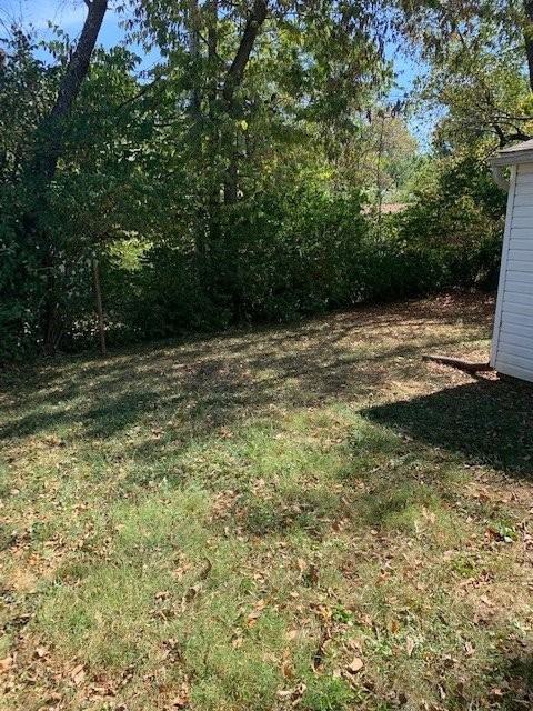 1990 Knight Ln - Photo 2 of 10