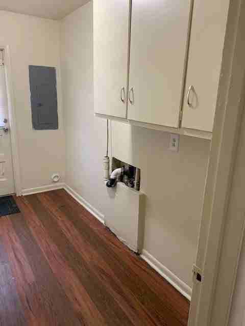 1990 Knight Ln - Photo 5 of 10