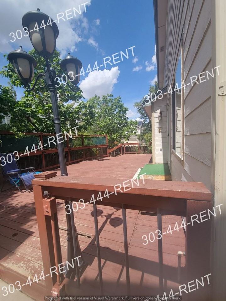 12245 Locust St - Photo 2 of 15