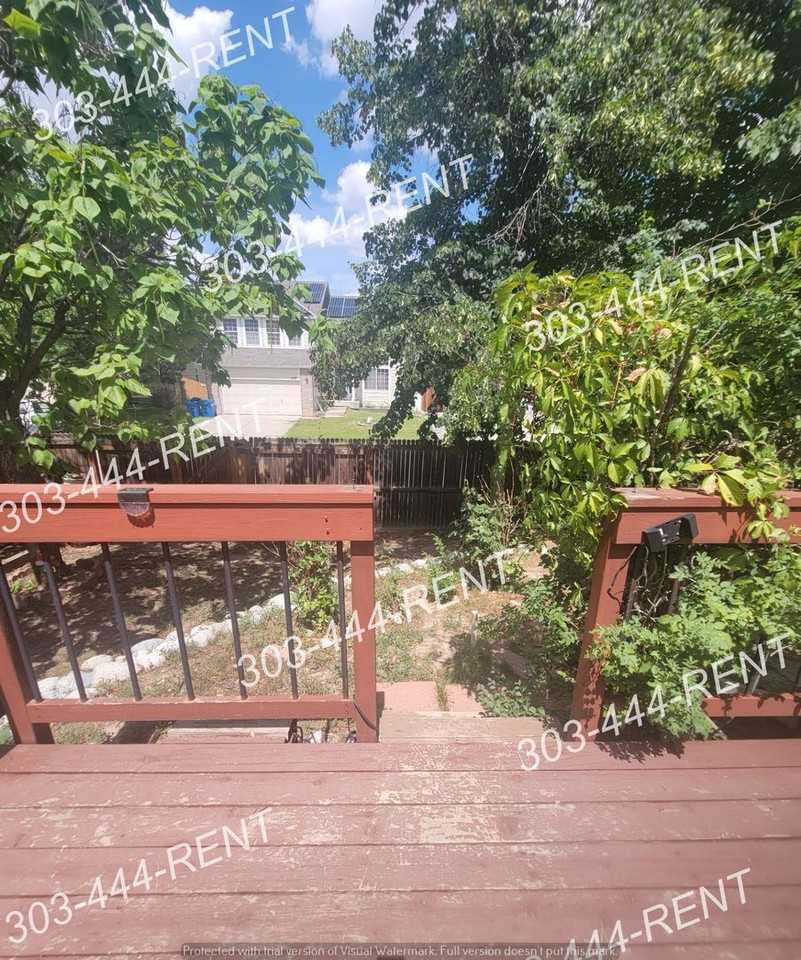 12245 Locust St - Photo 3 of 15