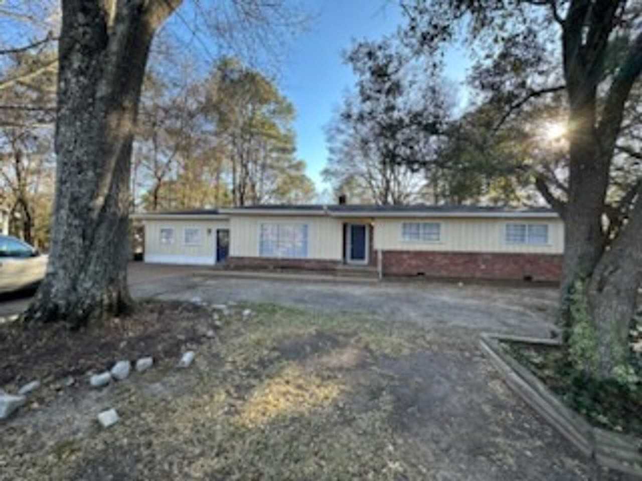 119 S Canton Club Cir - Photo 2 of 13