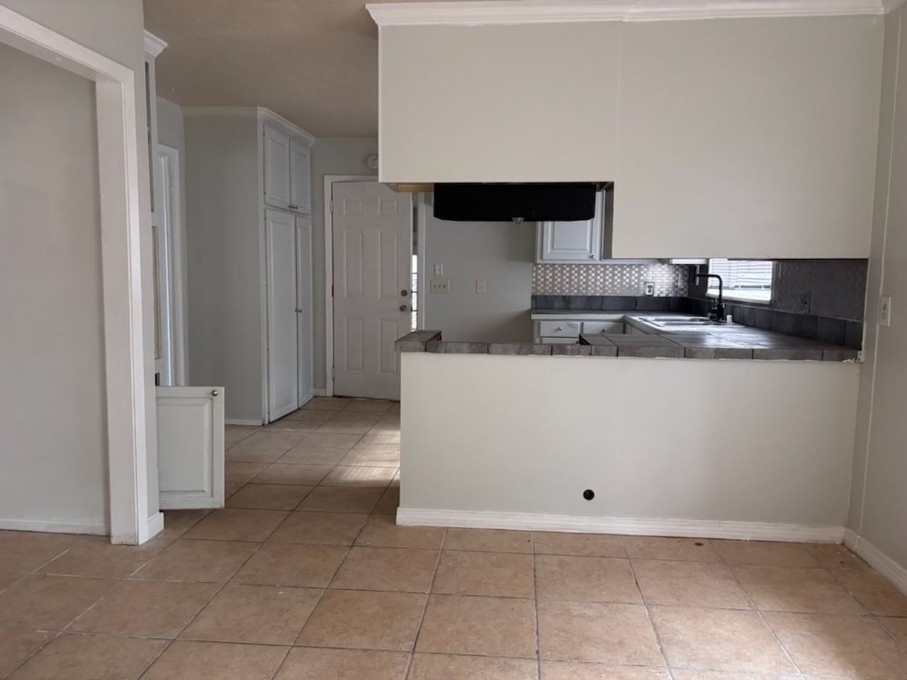 119 S Canton Club Cir - Photo 4 of 13