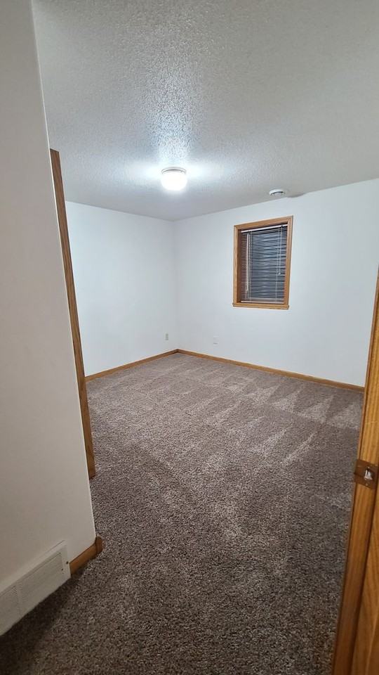 1619 51st St S - Photo 2 of 25