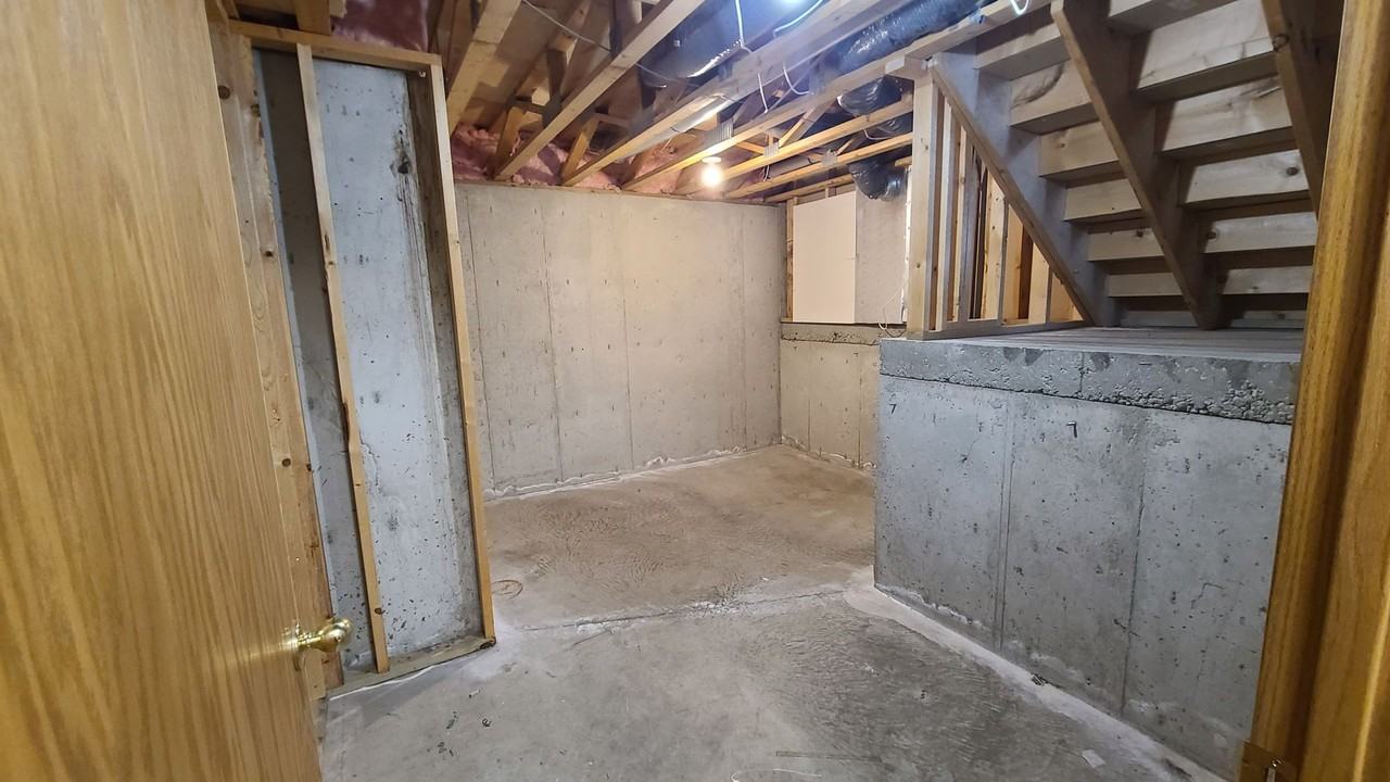 1619 51st St S - Photo 6 of 25