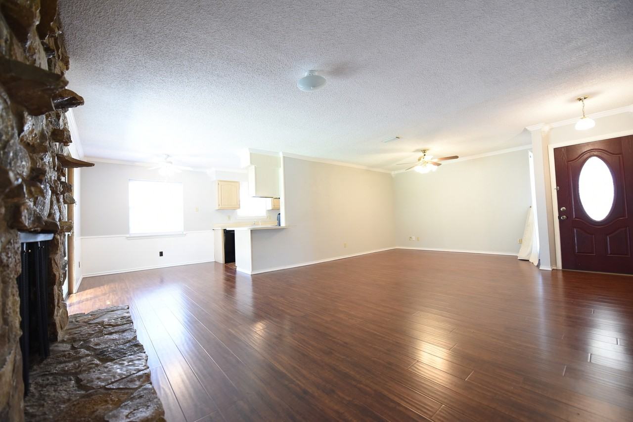 8945 Flicker Ln - Photo 3 of 19