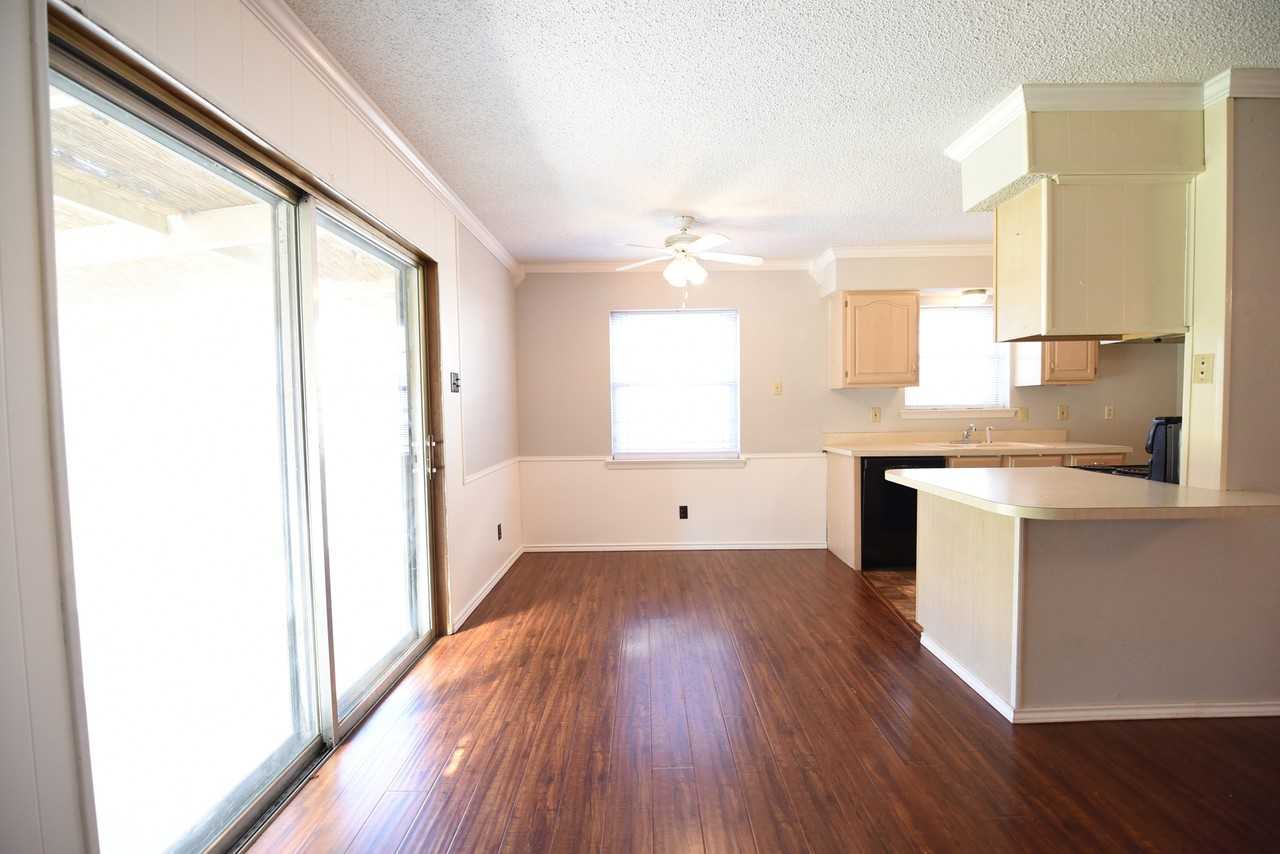 8945 Flicker Ln - Photo 4 of 19