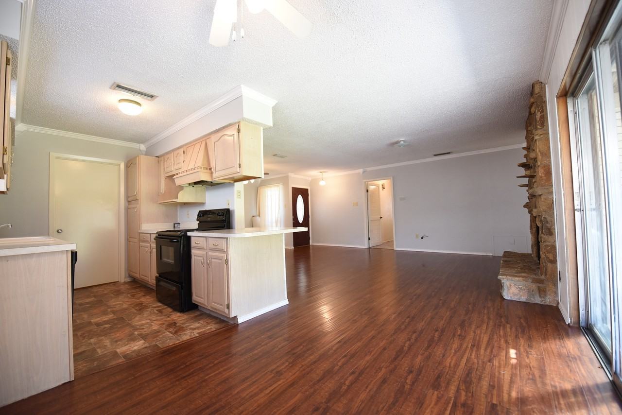 8945 Flicker Ln - Photo 6 of 19