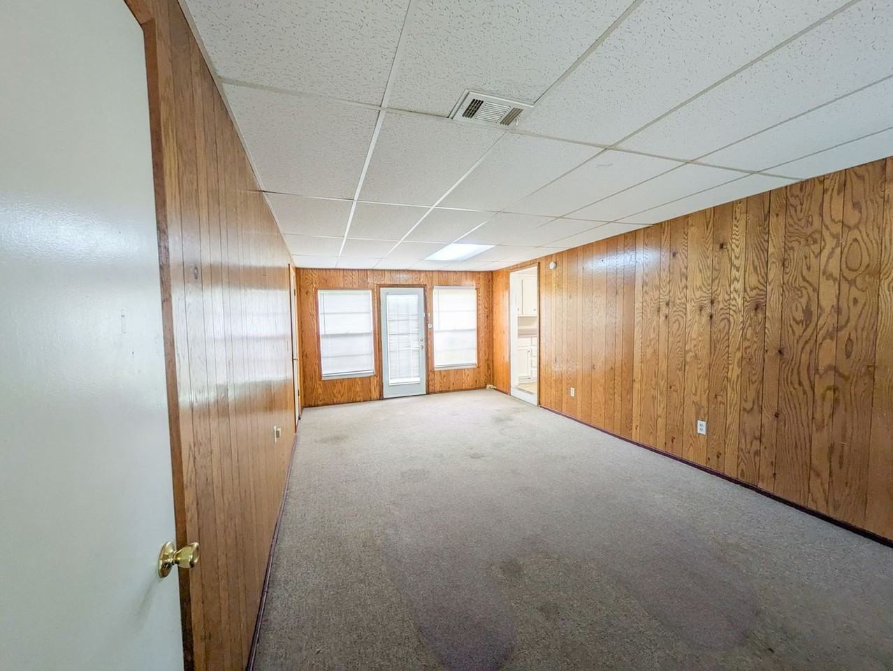 306 Bridal Wreath Ave - Photo 6 of 17