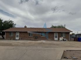 1101 2nd St #B - Photo 1 of 1