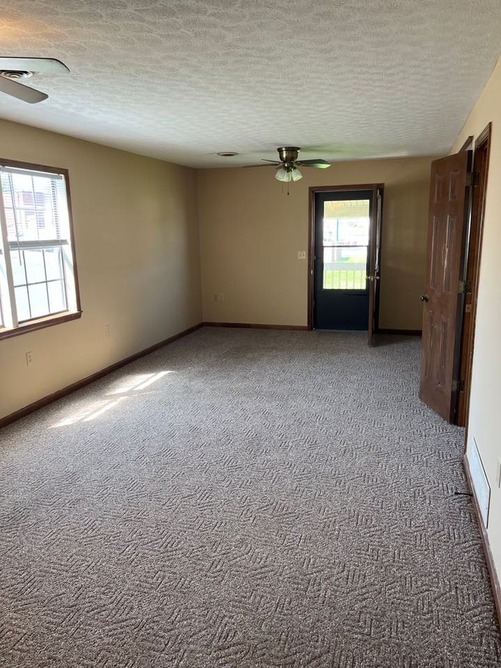 Maple Avenue Fourplexes - Photo 7 of 25