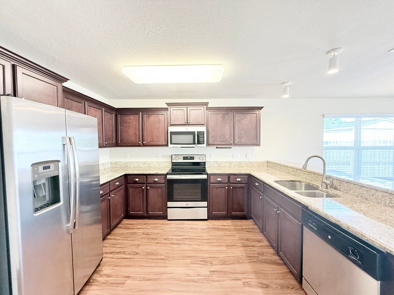 5167 Carmell Ridge Cir - Photo 5 of 15