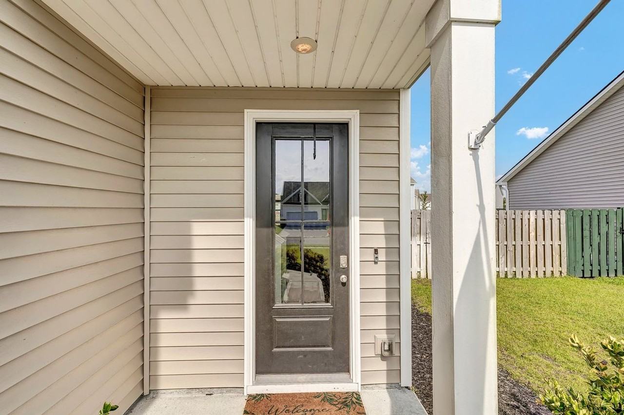 278 Hogan Dr - Photo 4 of 41