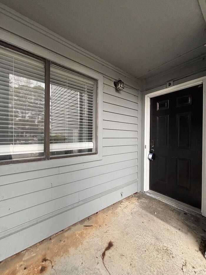 8483 Yadkin Cir #D - Photo 3 of 33