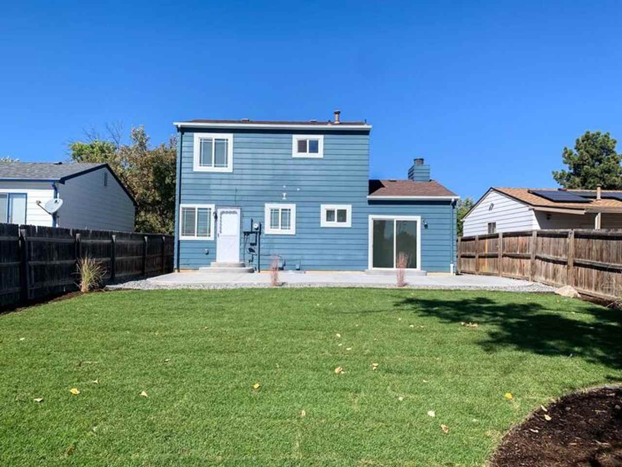 10720 Moore St - Photo 3 of 12