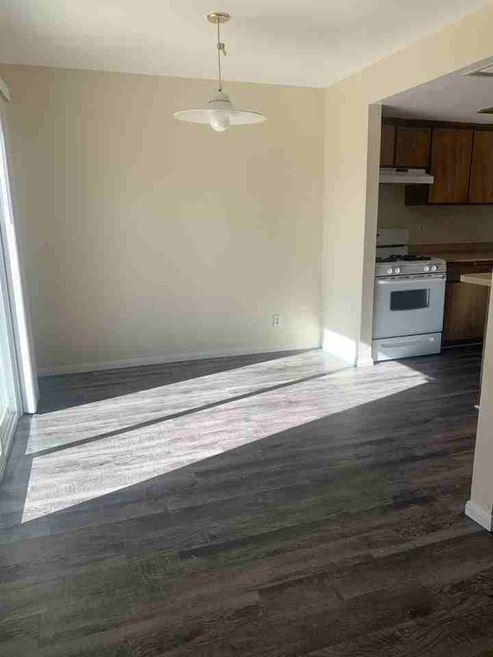 6655 Sunset Rd #G - Photo 5 of 10