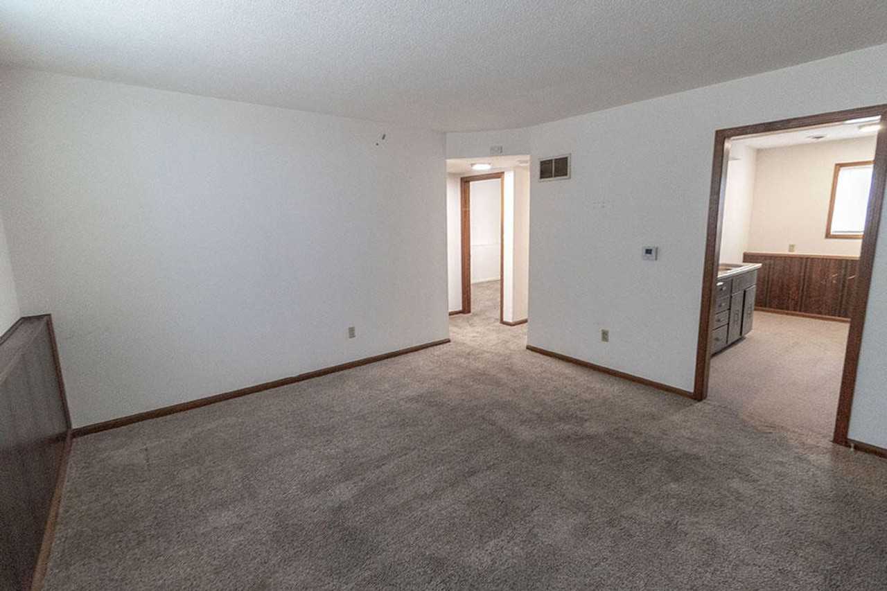 2908 Leeway Dr #D - Photo 3 of 22