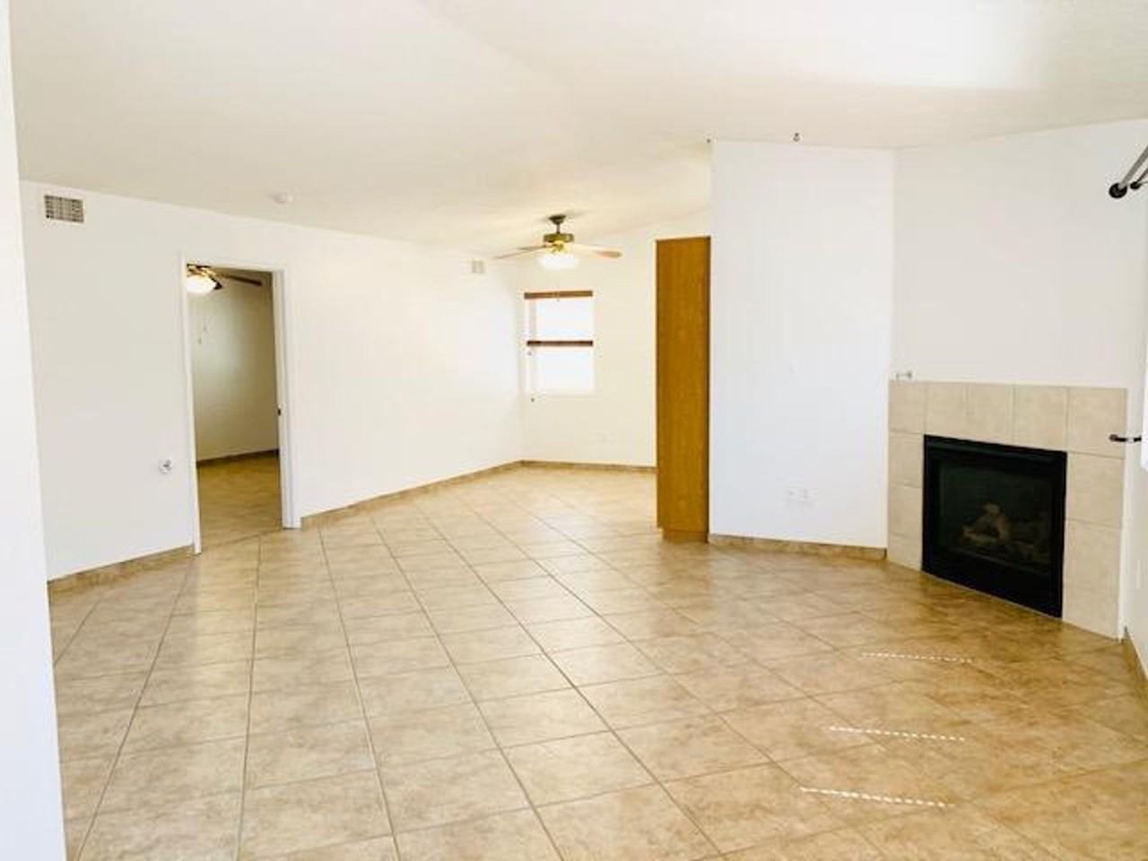 328 Via Vista St Se - Photo 2 of 8