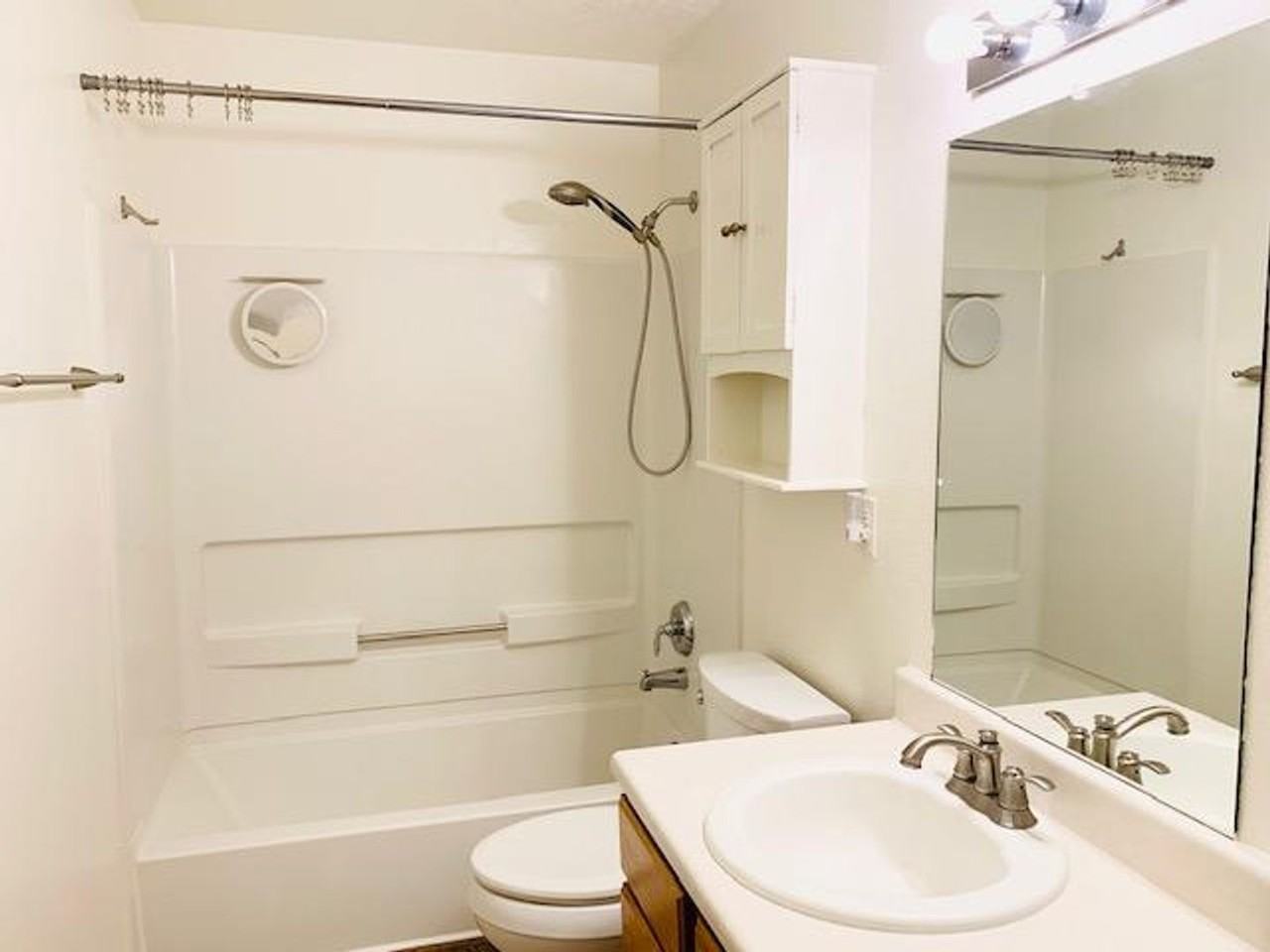 328 Via Vista St Se - Photo 3 of 8