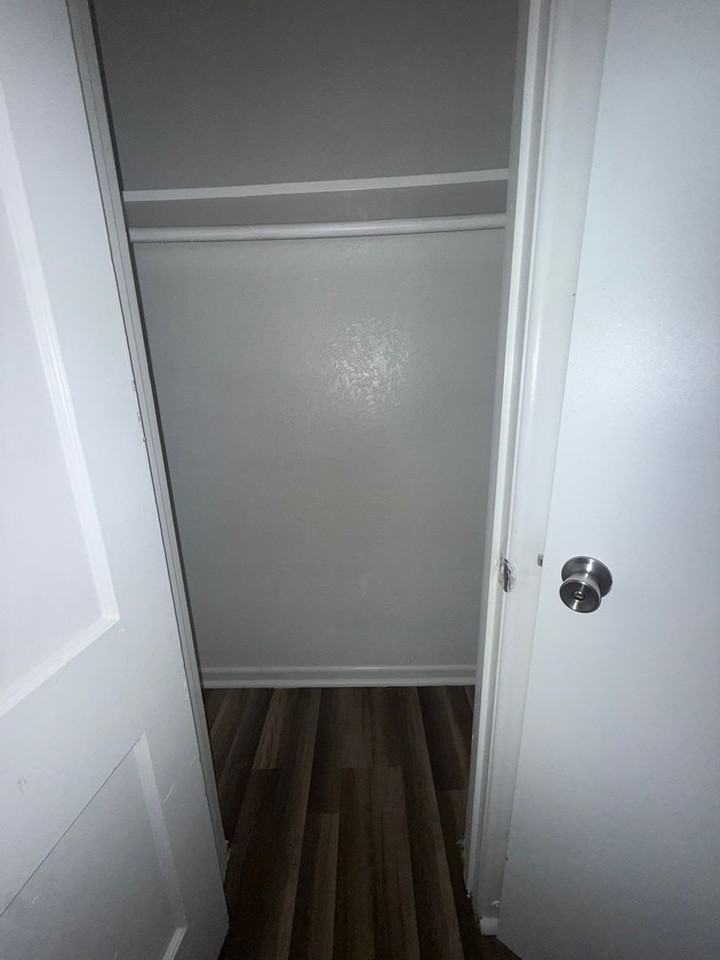 705 Sissom Rd - Photo 6 of 11