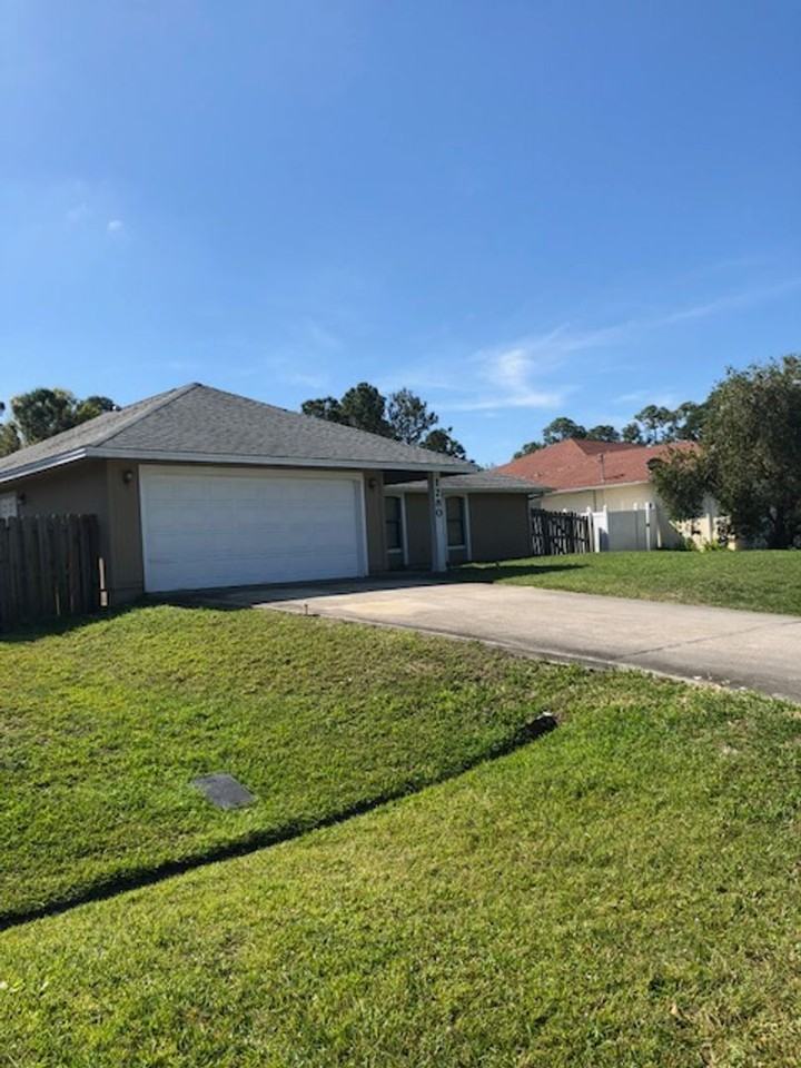 1280 Sw Jacqueline Ave - Photo 6 of 50